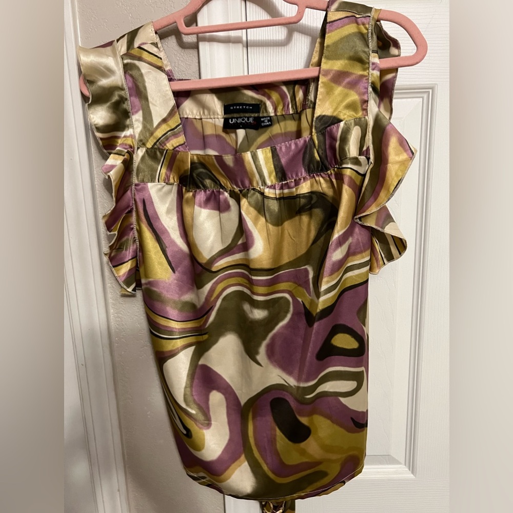 4/$15 Unique Spectrum Blouse Size Large